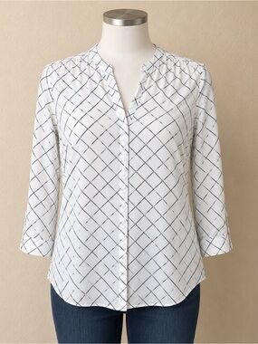 Olsen Shirt Women’s 8 White Black Windowpane Plaid Blouse Roll Tab Sleeve